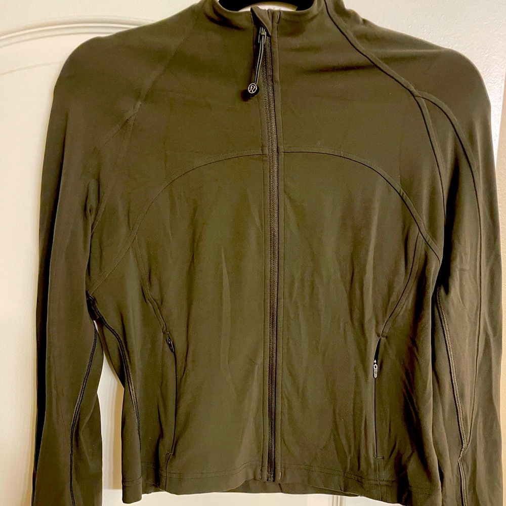 NWOT LULULEMON NULU DEFINE JACKET
